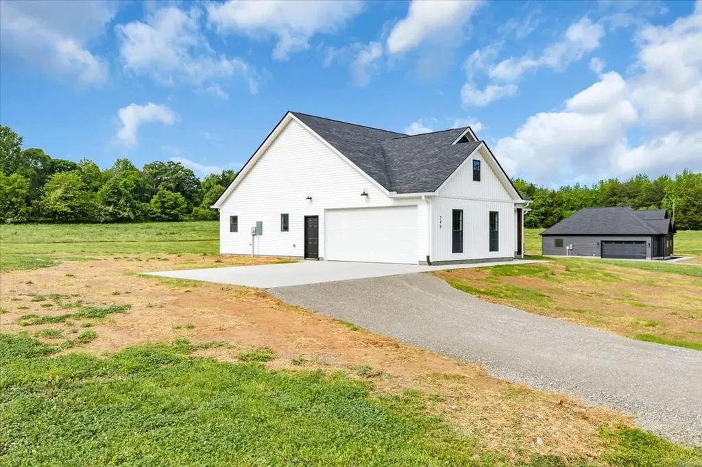 749 Edd Ramsey Road Mcminnville TN 37110