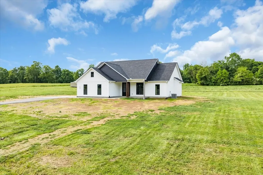 749 Edd Ramsey Road Mcminnville TN 37110
