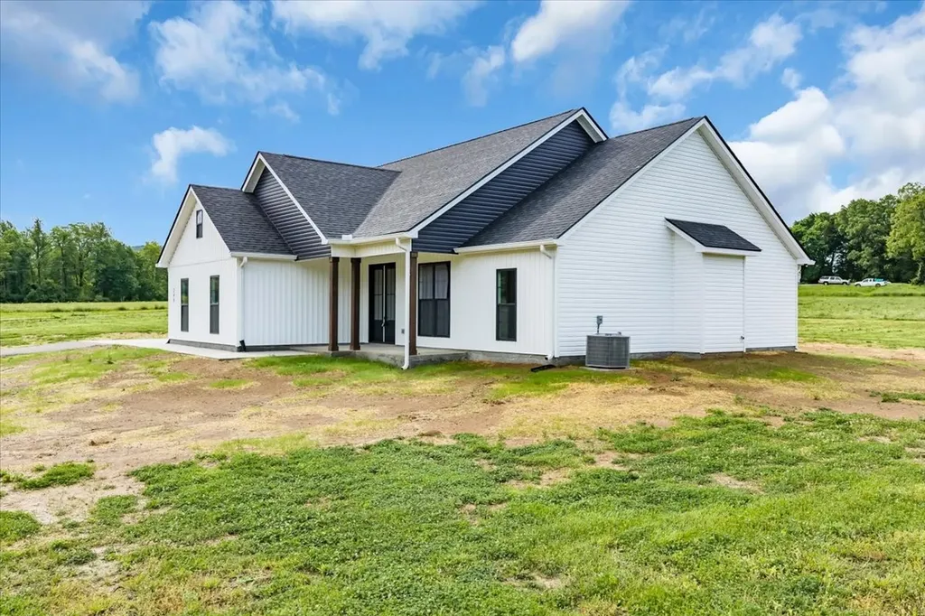 749 Edd Ramsey Road Mcminnville TN 37110