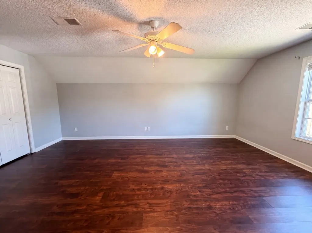 982 Silty Drive Clarksville TN 37042