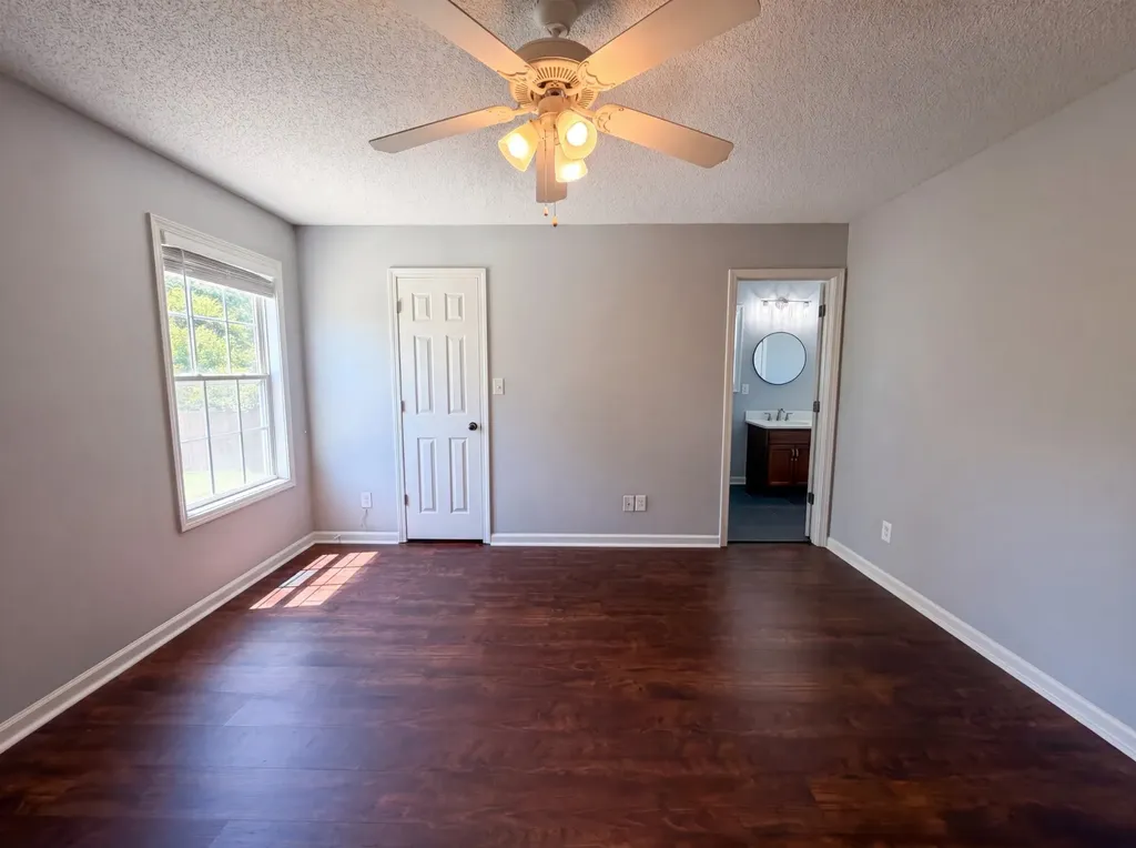 982 Silty Drive Clarksville TN 37042