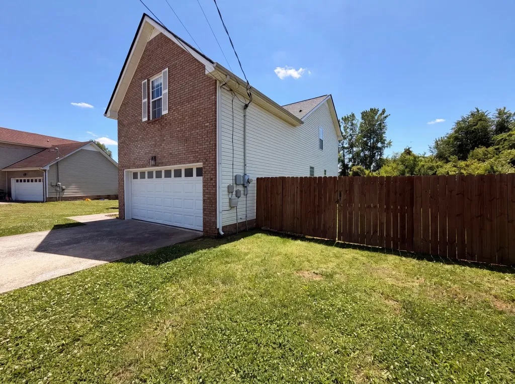 982 Silty Drive Clarksville TN 37042