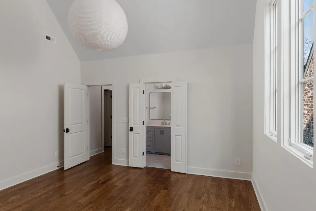 1133 Lipscomb Drive Nashville TN 37204