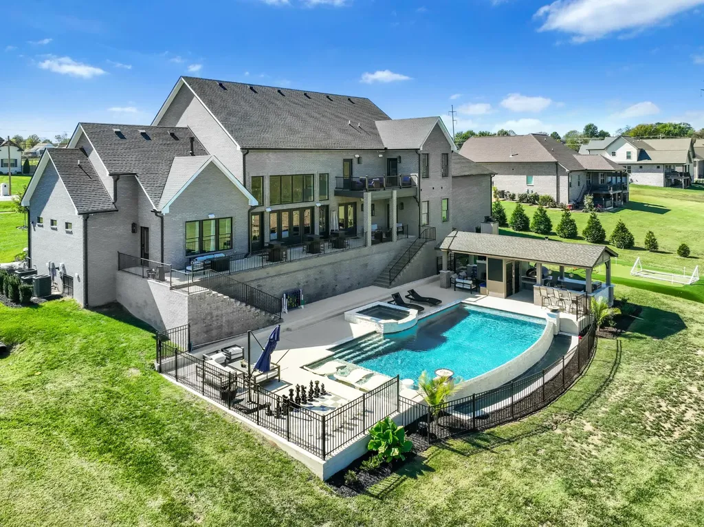 617 Coles Ferry Road Gallatin TN 37066
