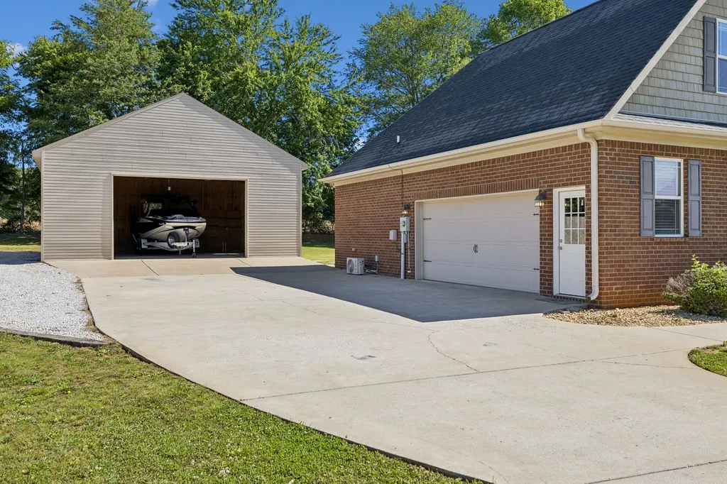 17 Sonoma Drive Fayetteville TN 37334