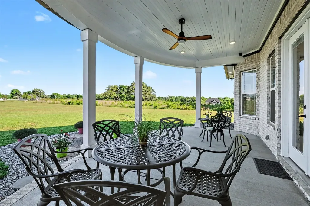 2487 Tom Austin Highway Greenbrier TN 37073