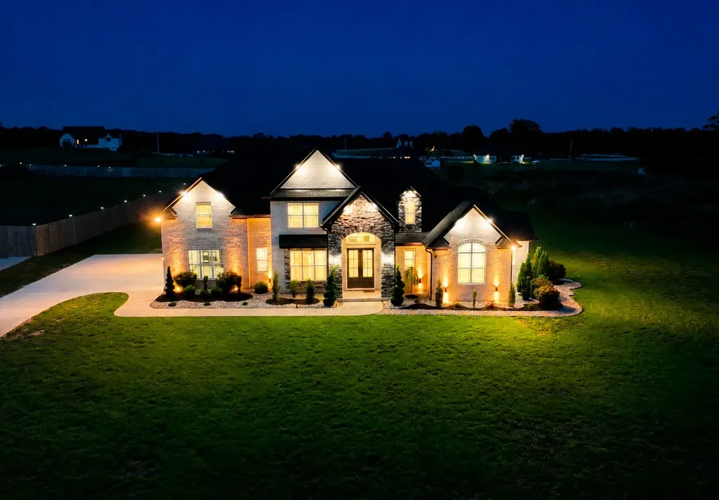 2487 Tom Austin Highway Greenbrier TN 37073