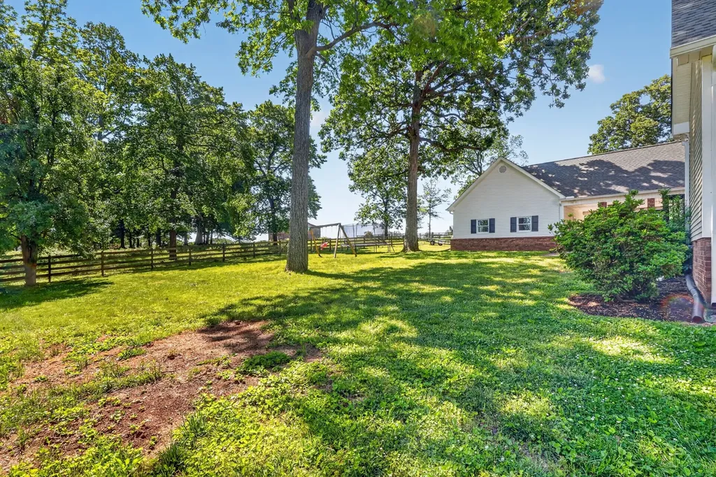 640 Denning Ford Road Portland TN 37148