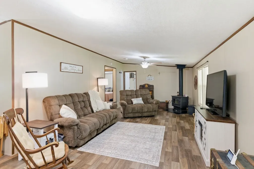 1156 Espy Road Manchester TN 37355