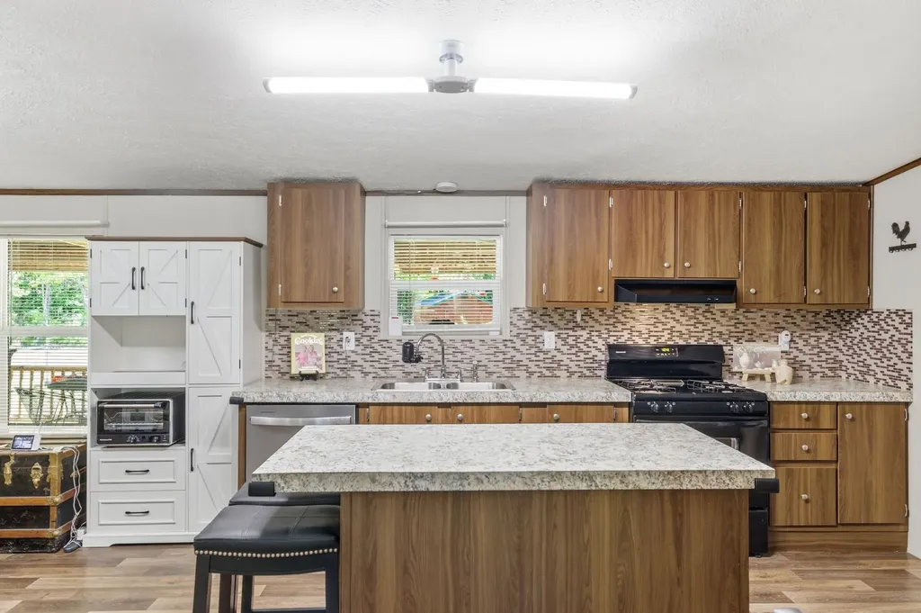 1156 Espy Road Manchester TN 37355