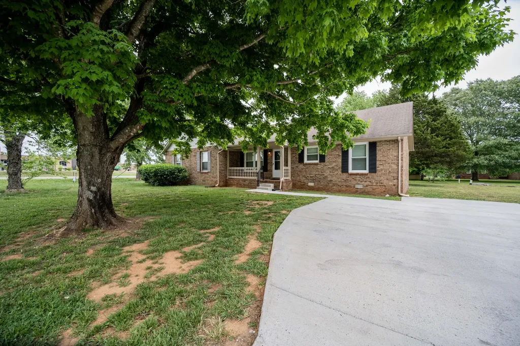2594 Exeter Drive Murfreesboro TN 37130