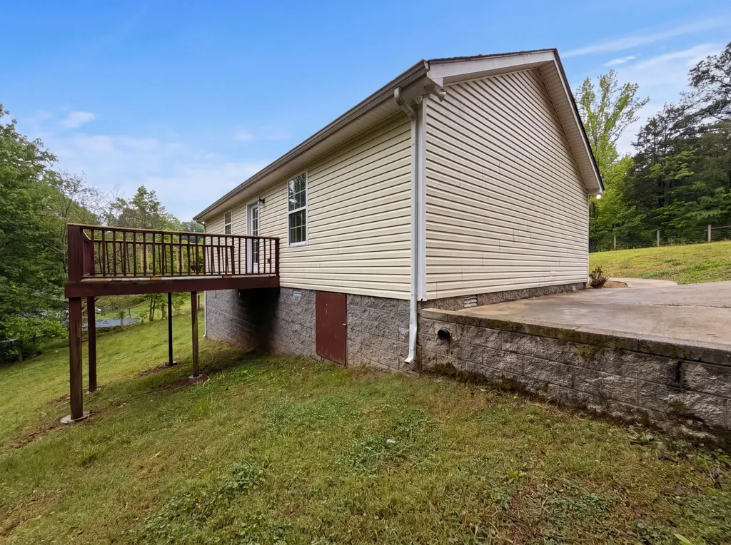 1382 Neptune Road Ashland City TN 37015