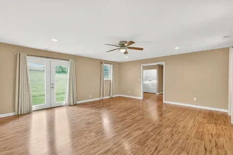 11914 Hogwood Road Milton TN 37118