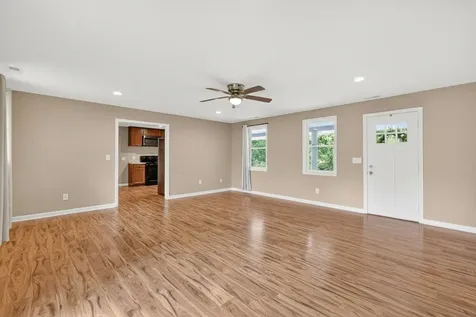 11914 Hogwood Road Milton TN 37118