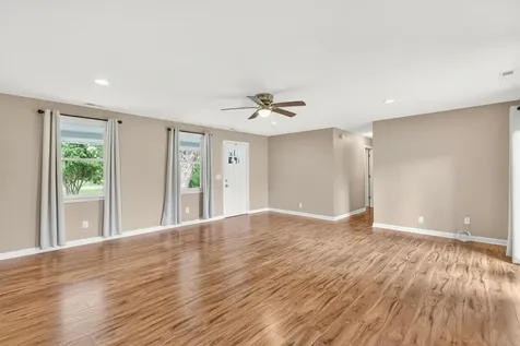 11914 Hogwood Road Milton TN 37118