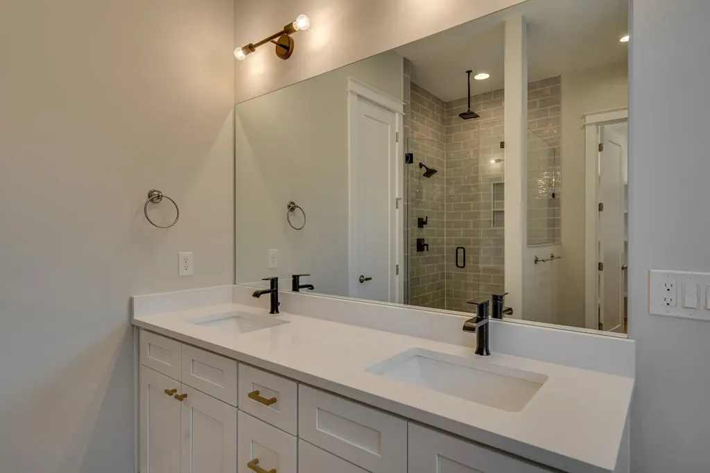 811 Kirkwood Avenue Nashville TN 37204