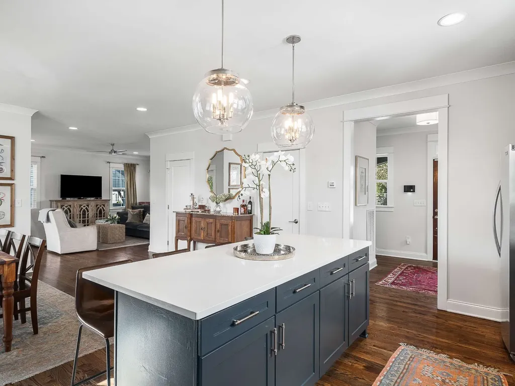 2146B Oakland Street Nashville TN 37210