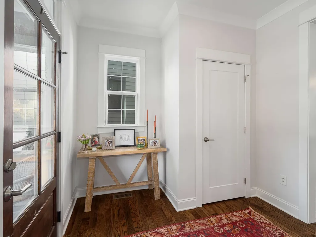 2146B Oakland Street Nashville TN 37210
