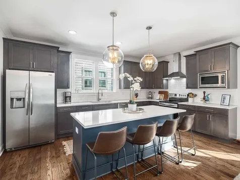 2146B Oakland Street Nashville TN 37210