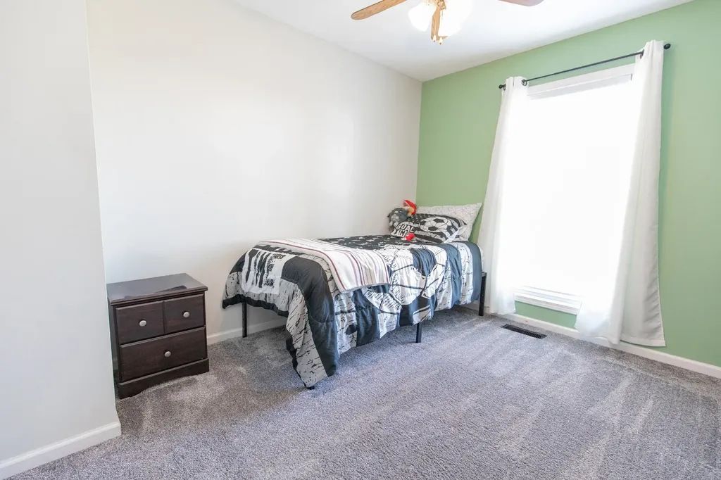 217 Riggs Avenue Portland TN 37148