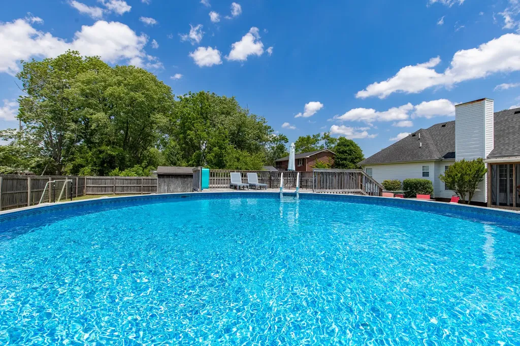 217 Riggs Avenue Portland TN 37148