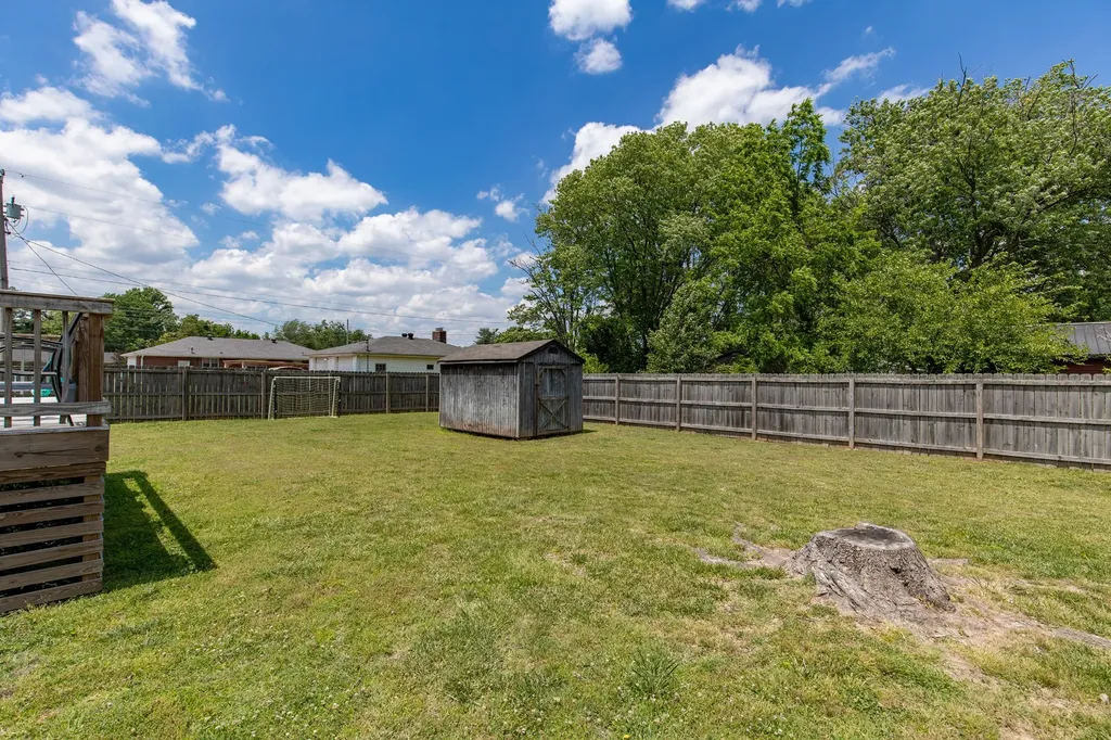 217 Riggs Avenue Portland TN 37148