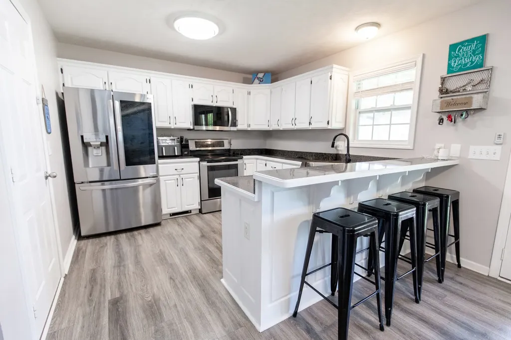 217 Riggs Avenue Portland TN 37148