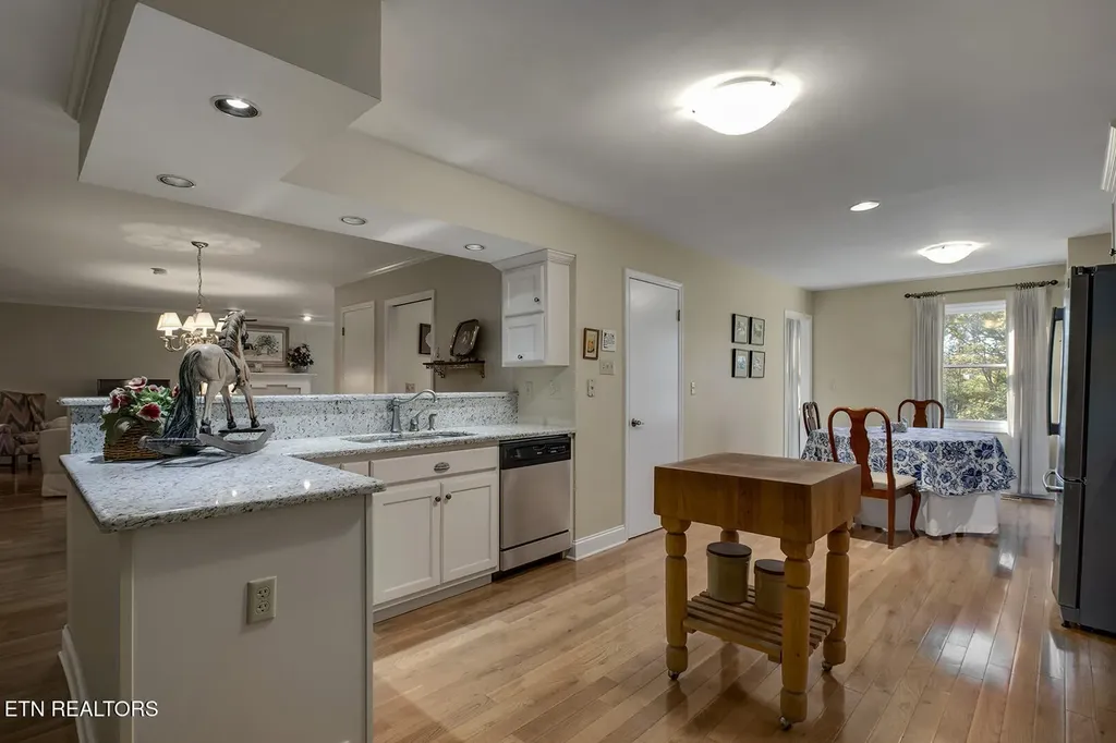 212 Woodland Trace Drive Knoxville TN 37934