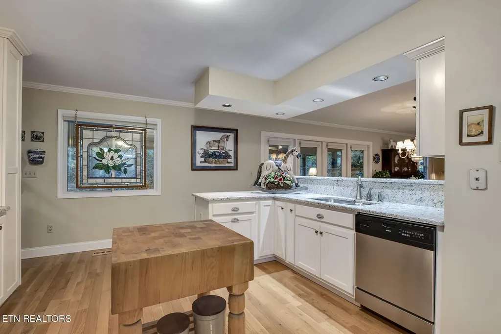 212 Woodland Trace Drive Knoxville TN 37934