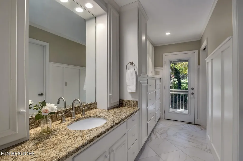 212 Woodland Trace Drive Knoxville TN 37934