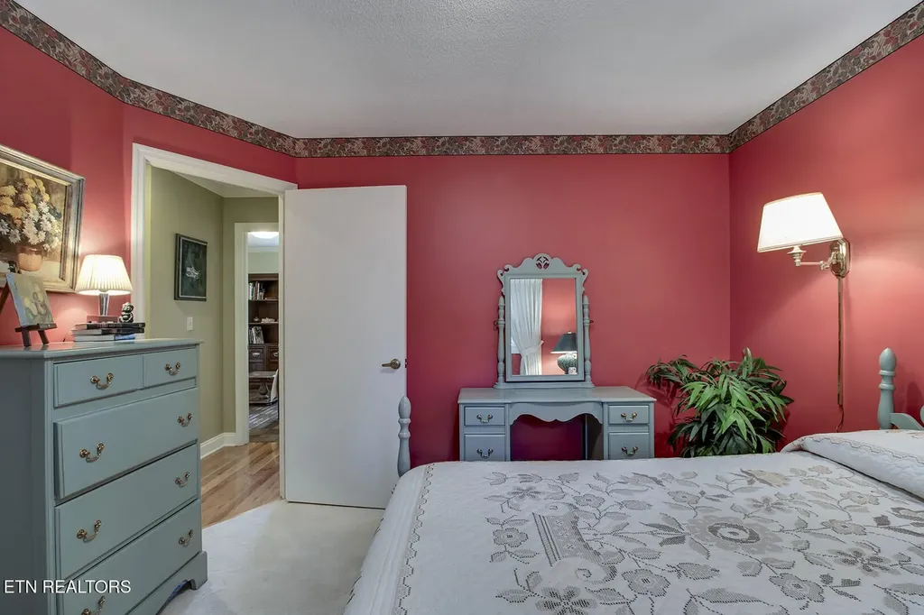 212 Woodland Trace Drive Knoxville TN 37934