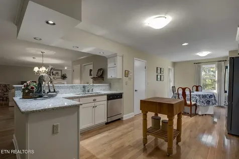 212 Woodland Trace Drive Knoxville TN 37934