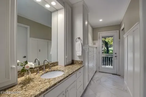 212 Woodland Trace Drive Knoxville TN 37934