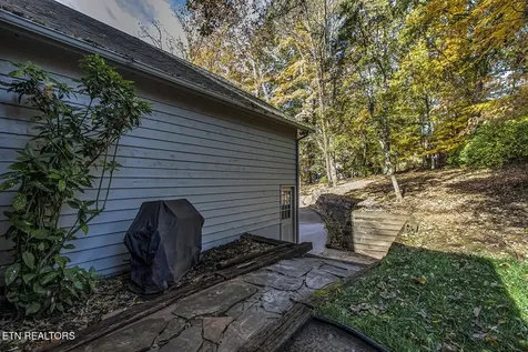 212 Woodland Trace Drive Knoxville TN 37934