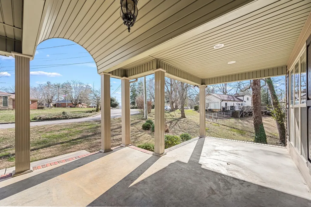 610 Westwood Drive Mcminnville TN 37110