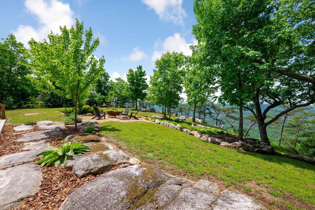 3099 Sunset Drive Rising Fawn GA 30738