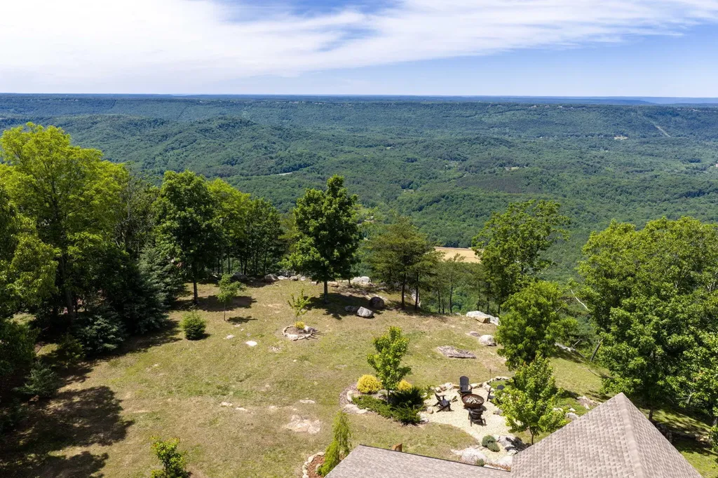3099 Sunset Drive Rising Fawn GA 30738