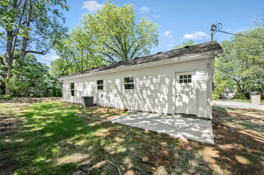 318 Chestnut Alley Tullahoma TN 37388