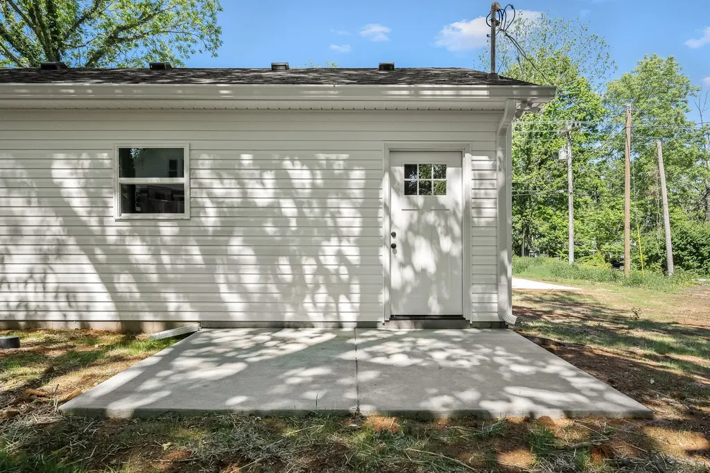 318 Chestnut Alley Tullahoma TN 37388