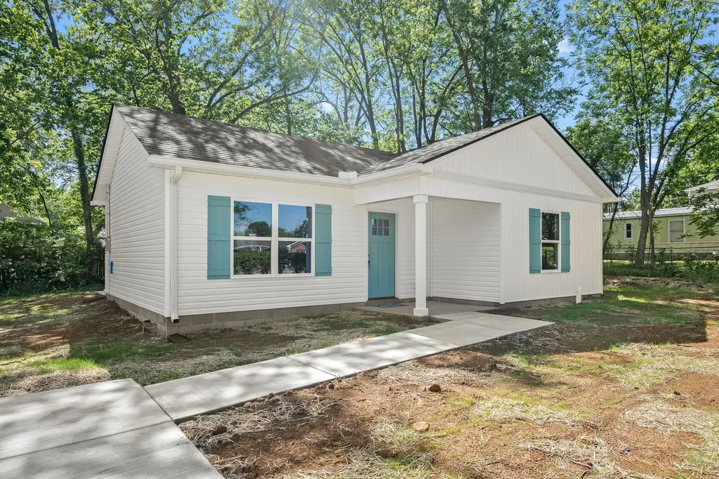 318 Chestnut Alley Tullahoma TN 37388