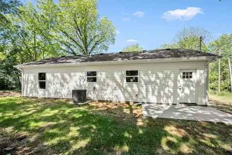 318 Chestnut Alley Tullahoma TN 37388