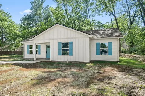 318 Chestnut Alley Tullahoma TN 37388
