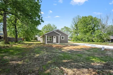 208 Decherd Street, W Tullahoma TN 37388