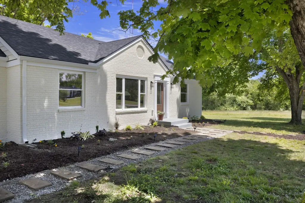 1190 Old Hickory Boulevard Nashville TN 37207