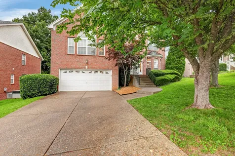 105 Lighthouse Circle Hendersonville TN 37075