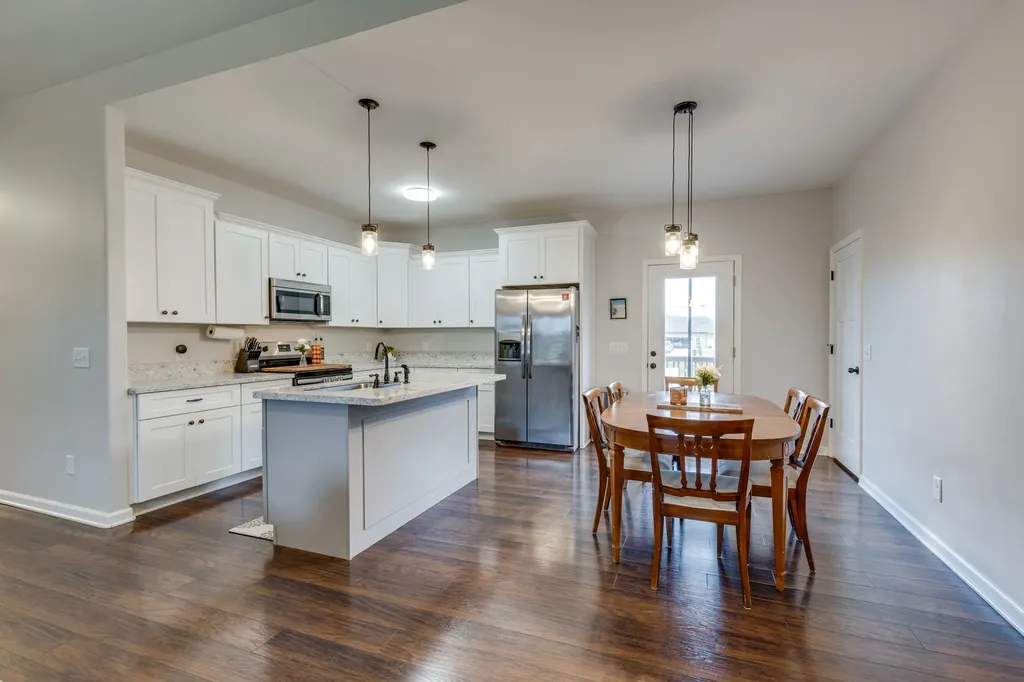 2513 Warners Ridge Chapel Hill TN 37034