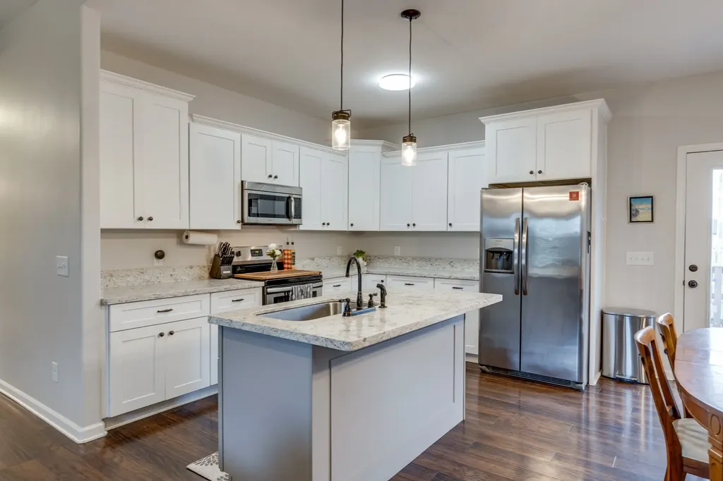 2513 Warners Ridge Chapel Hill TN 37034