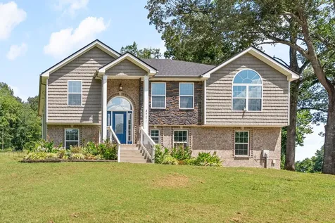 3771 Chapel Hill Road Clarksville TN 37040
