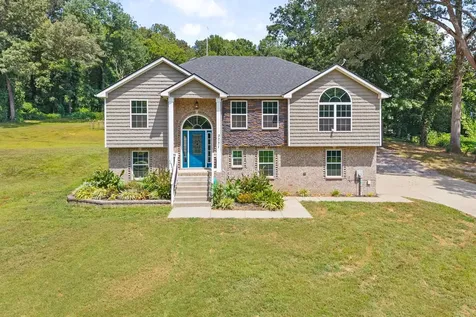 3771 Chapel Hill Road Clarksville TN 37040
