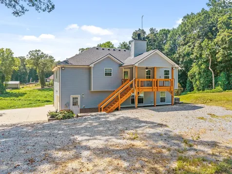 3771 Chapel Hill Road Clarksville TN 37040